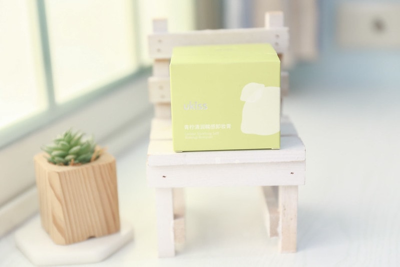 【開箱】只要19元的眉筆跟29元的眼線液筆好用嗎? 小三美日小紅書熱門彩妝來開箱 - 第13張圖 IMG_6987_0