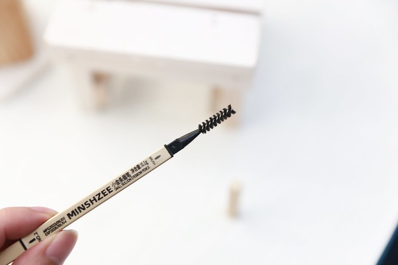 【開箱】只要19元的眉筆跟29元的眼線液筆好用嗎? 小三美日小紅書熱門彩妝來開箱 - 第28張圖 IMG_7028_0