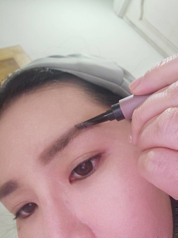 【開箱】只要19元的眉筆跟29元的眼線液筆好用嗎? 小三美日小紅書熱門彩妝來開箱 - 第34張圖 976873_0