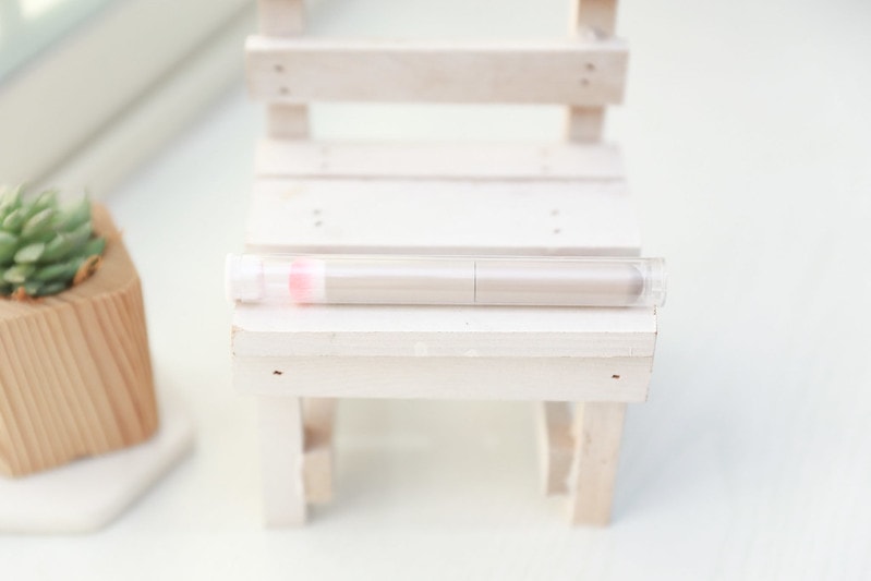 【開箱】只要19元的眉筆跟29元的眼線液筆好用嗎? 小三美日小紅書熱門彩妝來開箱 - 第46張圖 IMG_7036_0