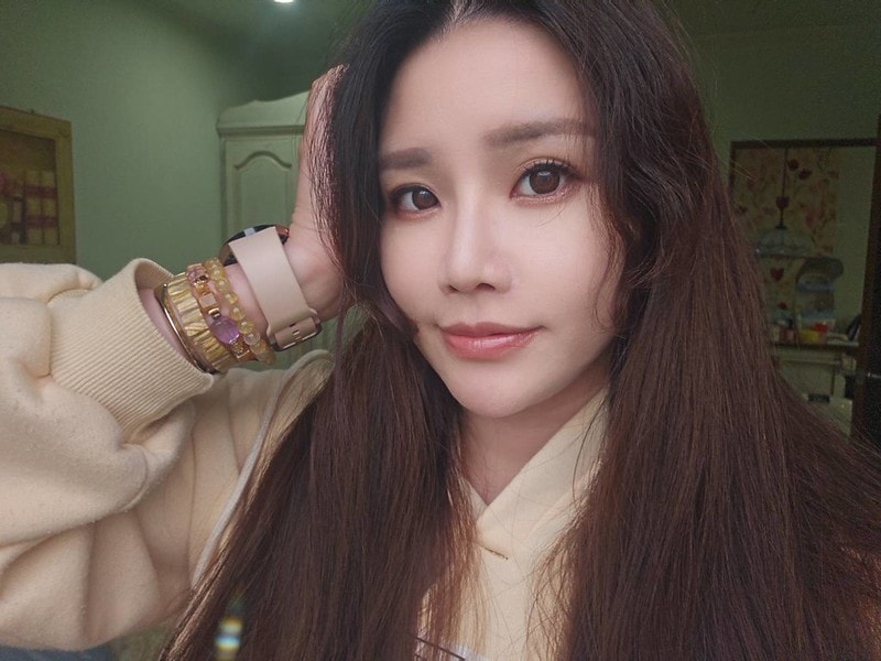 【開箱】只要19元的眉筆跟29元的眼線液筆好用嗎? 小三美日小紅書熱門彩妝來開箱 - 第48張圖 976867_0