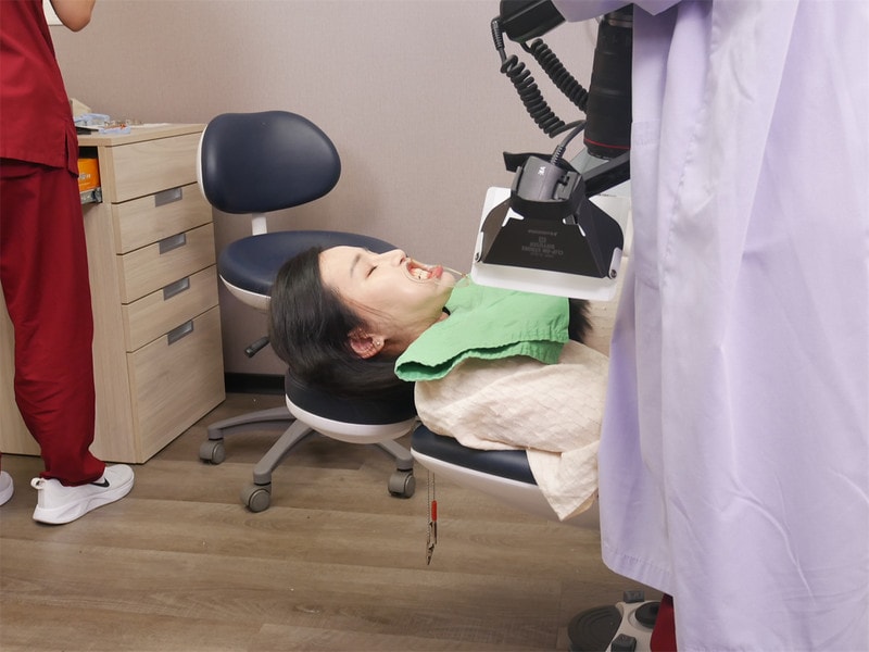 【美白貼片】有關於我的牙齒🦷終於鼓起勇氣做了陶瓷貼片 為什麼要做?注意事項? (板橋蒔美牙醫 薛聖儒醫生) - 第24張圖 P1310710