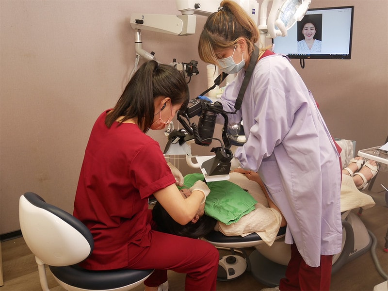 【美白貼片】有關於我的牙齒🦷終於鼓起勇氣做了陶瓷貼片 為什麼要做?注意事項? (板橋蒔美牙醫 薛聖儒醫生) - 第26張圖 P1310713