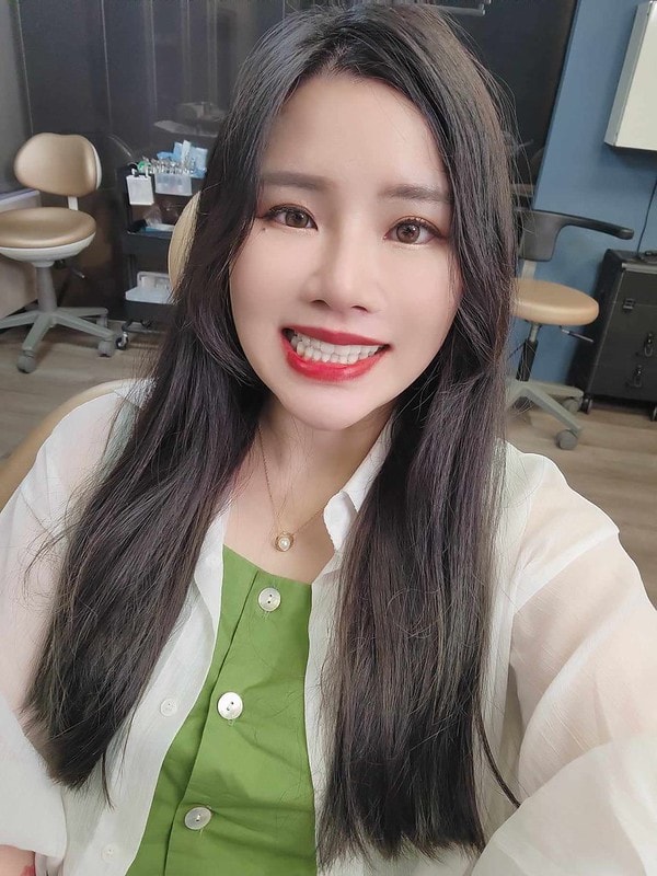 【美白貼片】有關於我的牙齒🦷終於鼓起勇氣做了陶瓷貼片 為什麼要做?注意事項? (板橋蒔美牙醫 薛聖儒醫生) - 第32張圖 433760025_1459444404644717_1336751605015743921_n