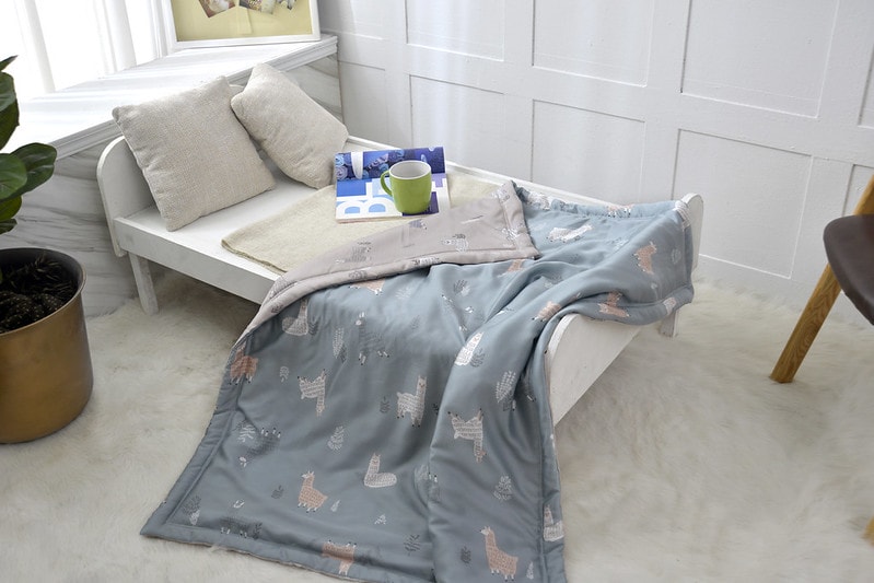 BAM866HB《草泥馬樂園-綠》天絲兒童涼被(105x120cm) (1)