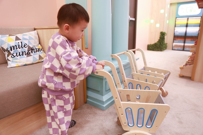 【育兒】新店裕隆城 樂米樂園北美館。全台最豪華室內親子樂園 放電小孩好去處♥ - 第37張圖 IMG_2136