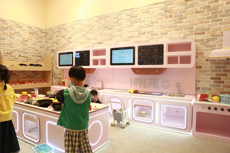 【育兒】新店裕隆城 樂米樂園北美館。全台最豪華室內親子樂園 放電小孩好去處♥ - 第41張圖 IMG_2322_0