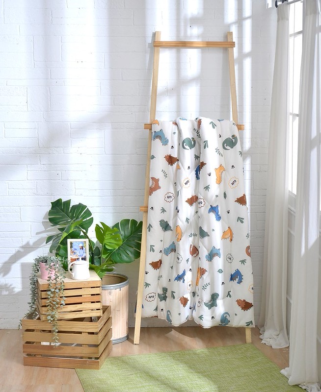 【生活】熱賣好口碑Great Living格蕾寢飾。專櫃正品床寢/大人暖被/兒童暖被/天絲床包組 冬季限時團 - 第39張圖 BLQ22562BF《恐龍草原》