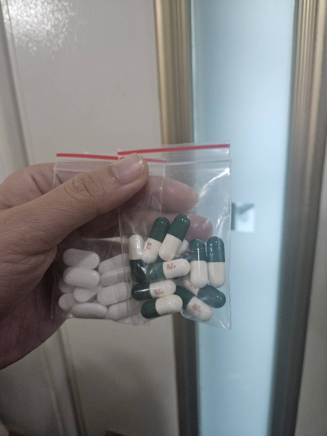 【醫美】終於做了想好久的手臂抽脂+肚子水刀抽脂 恢復比想像中地快。金貞 診所陳煥棠教授 - 第17張圖 【醫美】終於做了想好久的手臂抽脂+肚子水刀抽脂 恢復比想像中地快。金貞 診所陳煥棠教授
